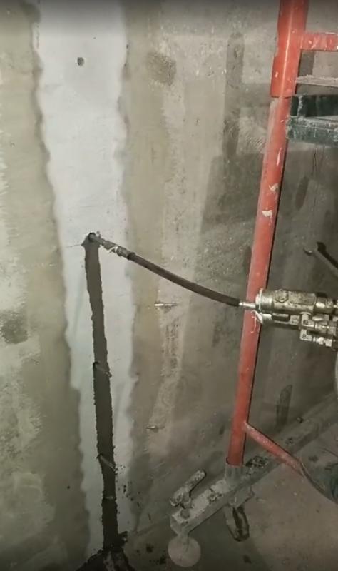 Деформационный шов с дефектом гидрошпонки