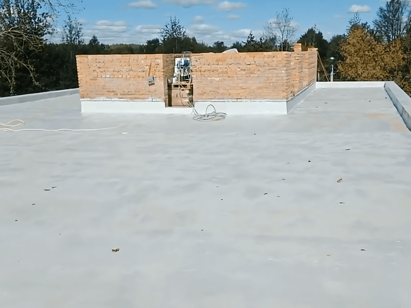 Гидроизоляция и армирование кровли 320 м²